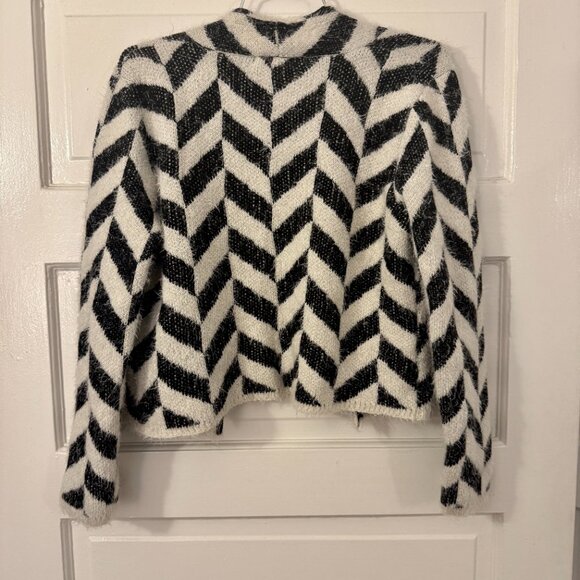 August Silk Black & White Chevron Fuzzy Mod Cardigan Sweater - Medium - Picture 6 of 7